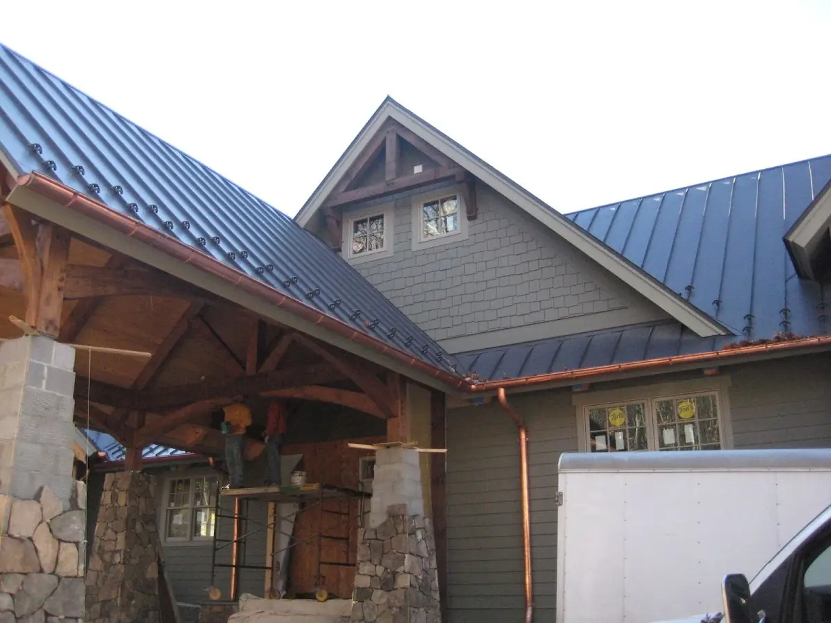 Craftsman Roofing team delivering quality roofing work in Bluestone